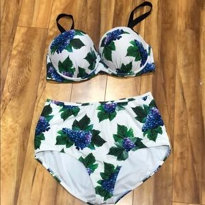 Swimsuits For All | Plus Size NWOT Floral Bikini